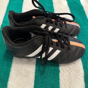 Girls Youth Adidas Soccer Cleats lace-up size 1.5Y